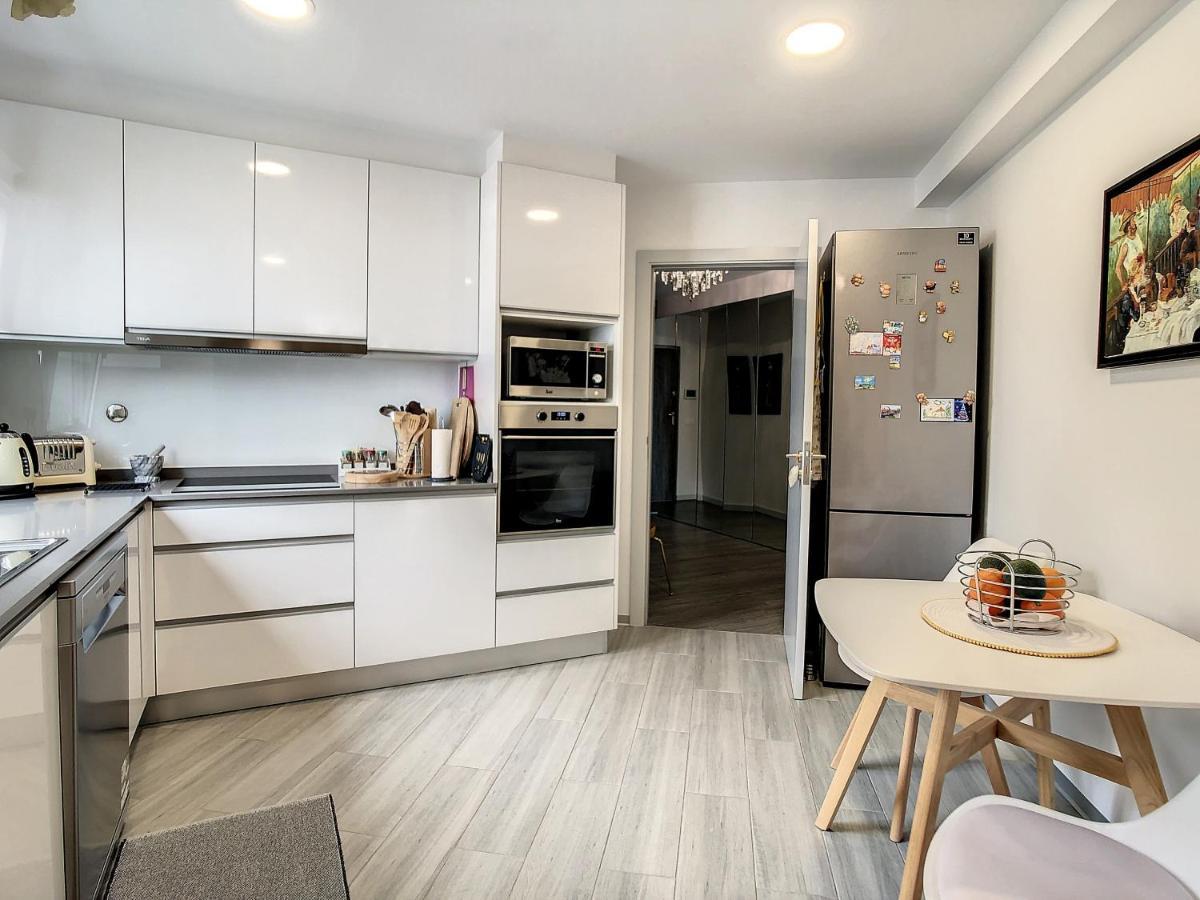 פונשל Indigo Apartment By Atlantic Holiday מראה חיצוני תמונה