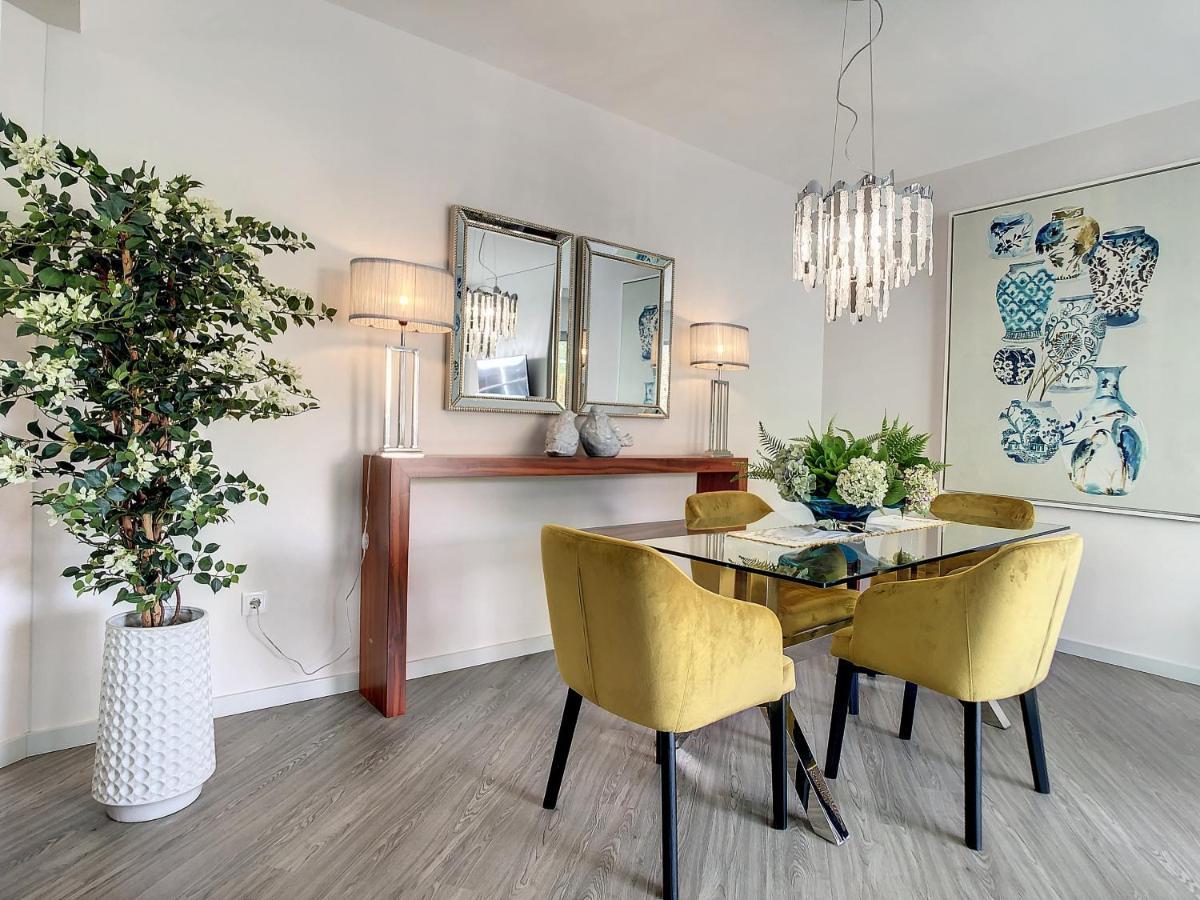 פונשל Indigo Apartment By Atlantic Holiday מראה חיצוני תמונה